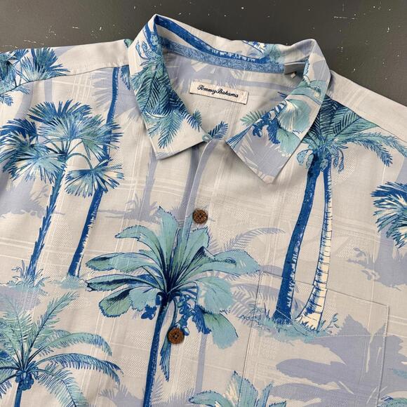 Tommy Bahama Silk Shirt Men XL White Navy Blue Palm Trees Camp Hawaiian EUC - Picture 2 of 7